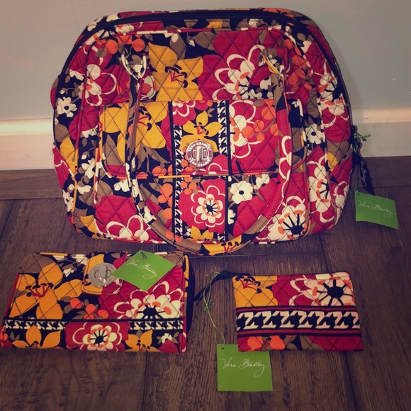 Vera Bradley Handbags - Vera Bradley purse and wallet set